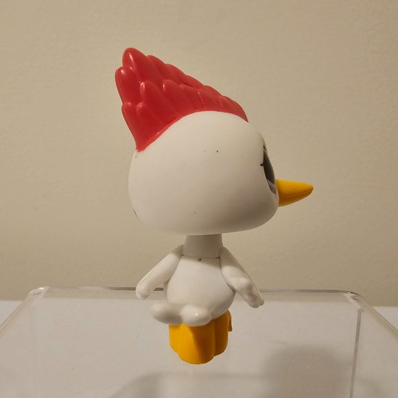 Hasbro Littlest Pet Shop #2435 Woodpecker Bird White Red w/ Original Checklist - Picture 5 of 8